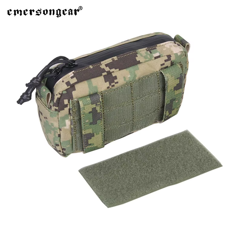 Bolsa Emersongear EM9338 montada en equipo táctico