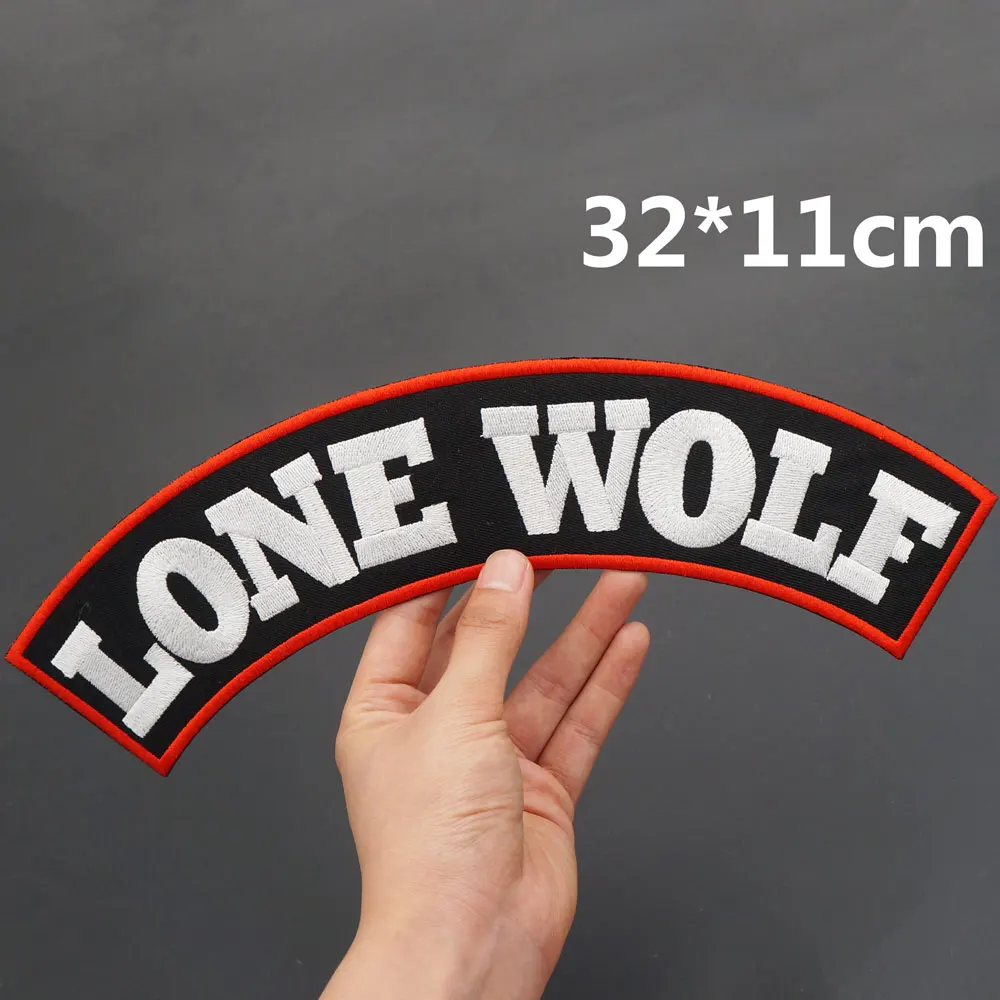 Parche bordado Lone Wolf – Hierro motorista punk - imagen 3