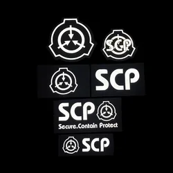 Mochila táctica con parches reflectantes y logo flecha – SCP Natural