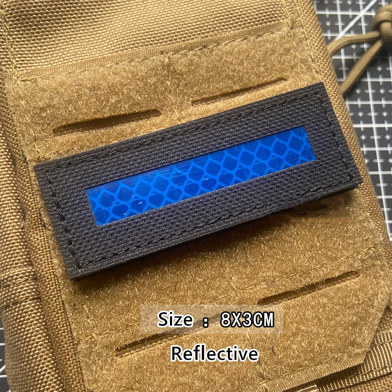 Parche reflectante táctico nailon bordado con líneas azules - imagen 4