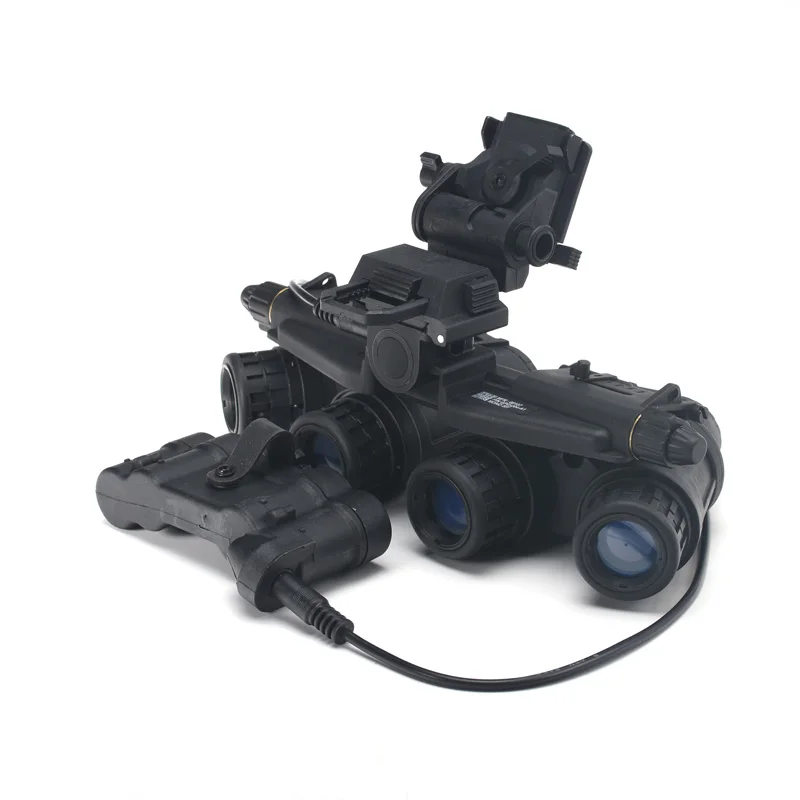Vista frontal del casco táctico con soporte NVG L4G24