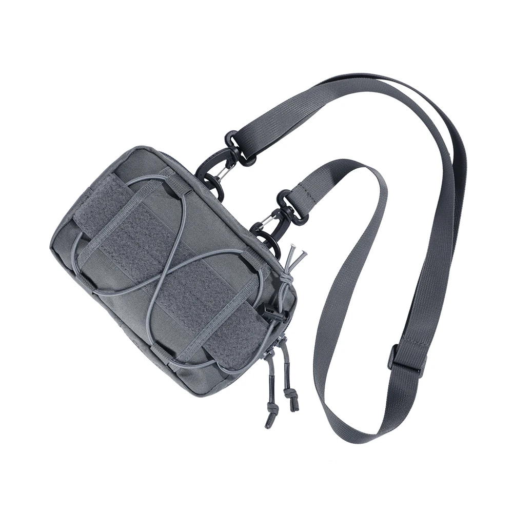 Bolsa táctica instalada en chaleco de caza
