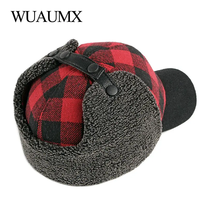 Gorro bombardero con orejeras invierno a cuadros rojo y negro - imagen 2