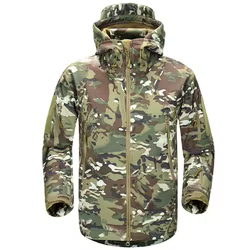 Chaqueta softshell militar camuflaje montaña forro polar
