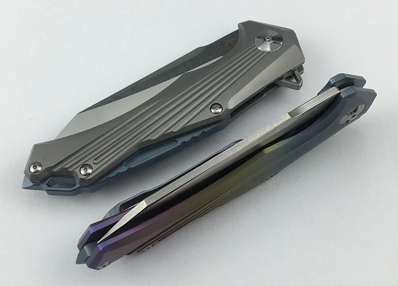 Cuchillo en uso tipo EDC