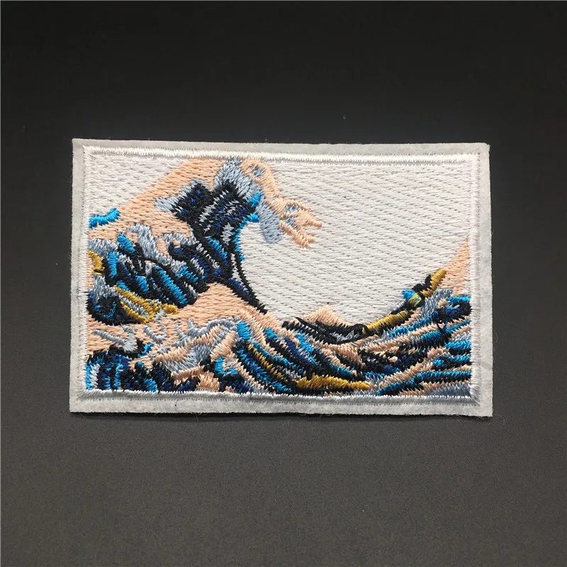 Parche bordado Hokusai La Gran Ola – Japonés Táctico - imagen 2
