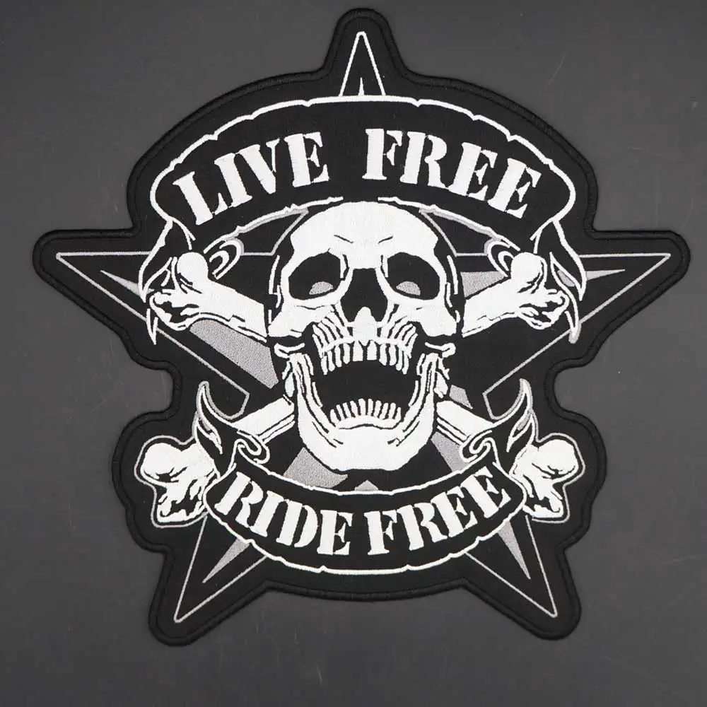 Parches bordados de calavera grande “LIVE FREE RIDE FREE”