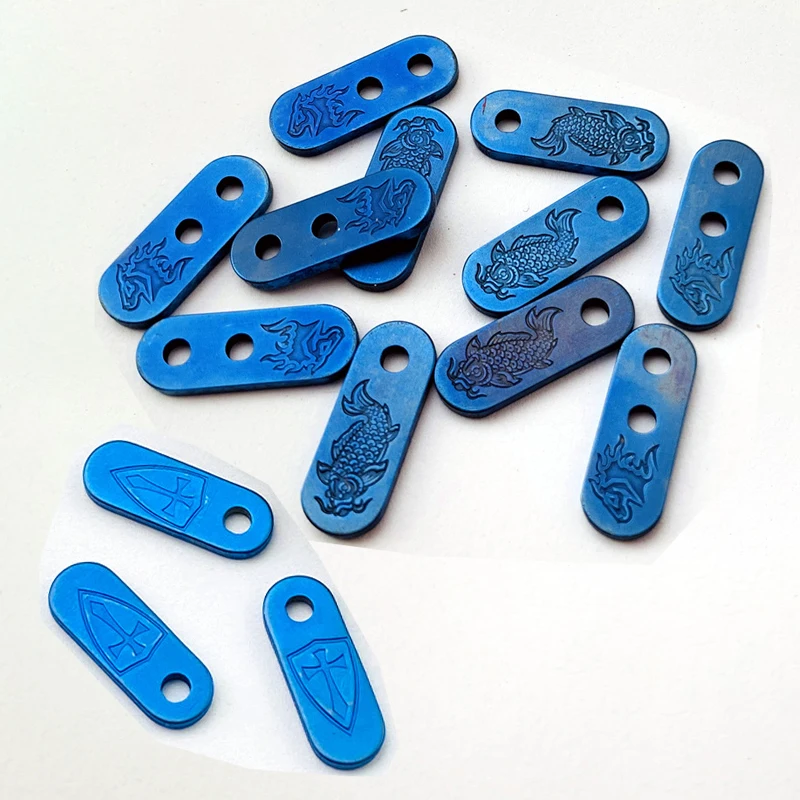 Hinderer XM18 – Cuchillo plegable titanio con clip trasero táctico