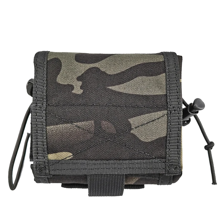 Detalle del sistema MOLLE en la bolsa