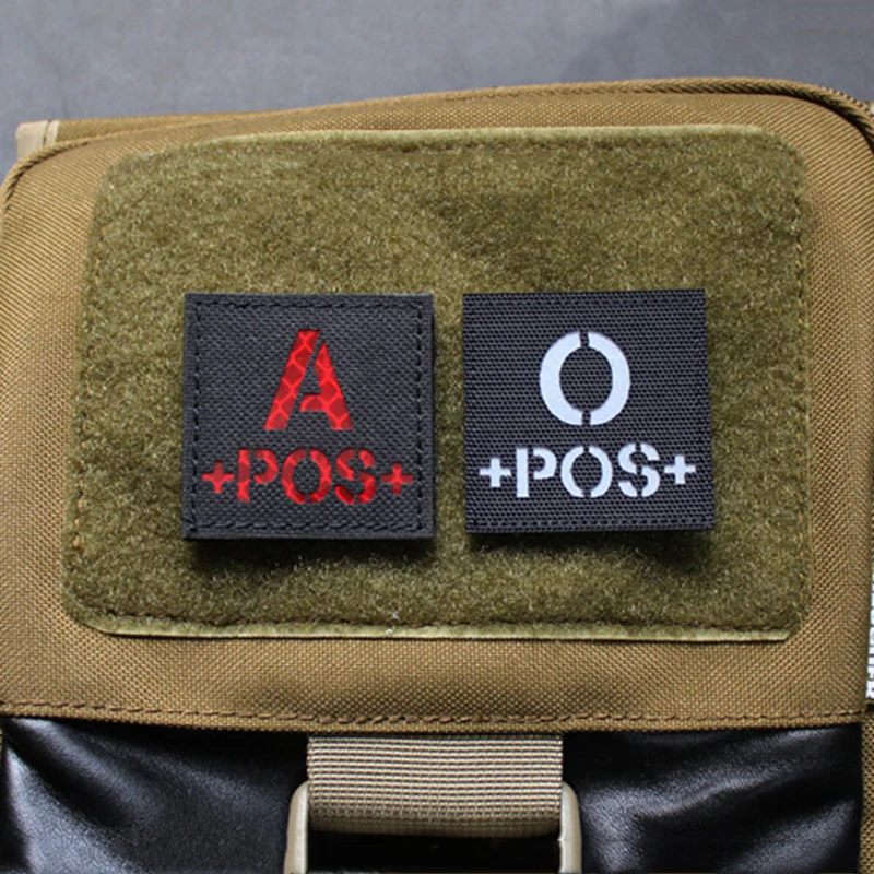 Parche táctico reflectante IR multicam para casco y chaqueta - imagen 2