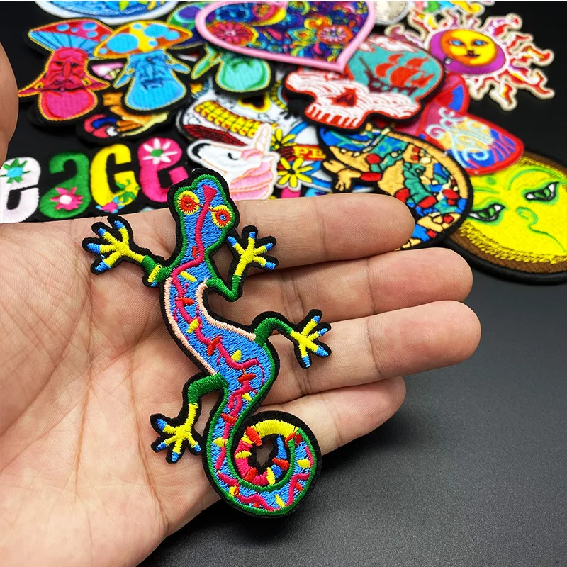 Parche bordado calavera MOLLE para chaqueta táctica - imagen 2