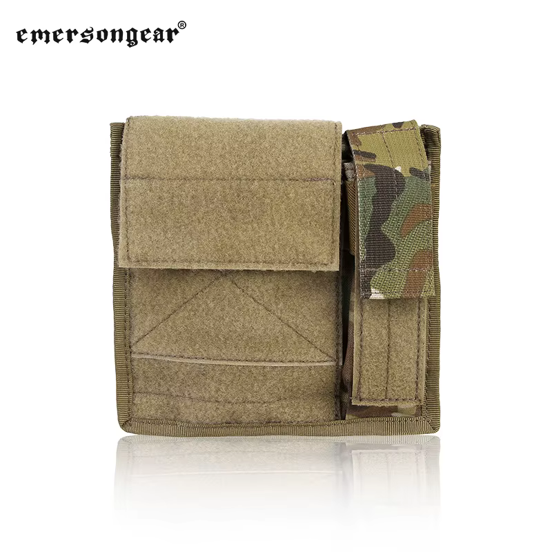 Detalle del sistema Molle de la bolsa