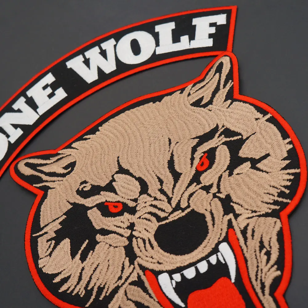 Parche bordado Lone Wolf – Hierro motorista punk - imagen 4