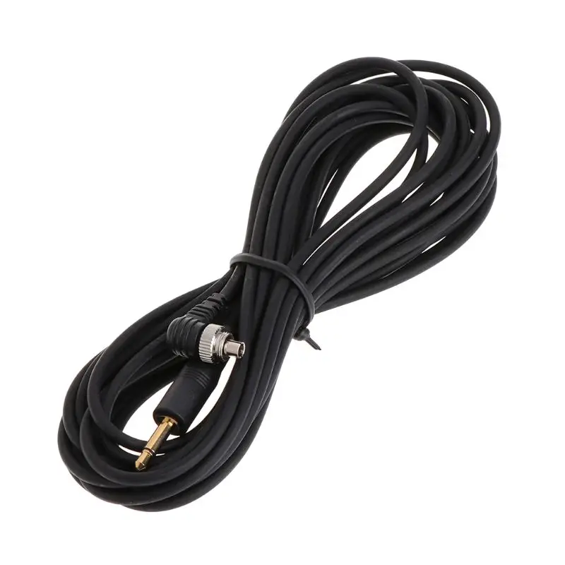 Conexión entre cámara y flash mediante cable de sincronización