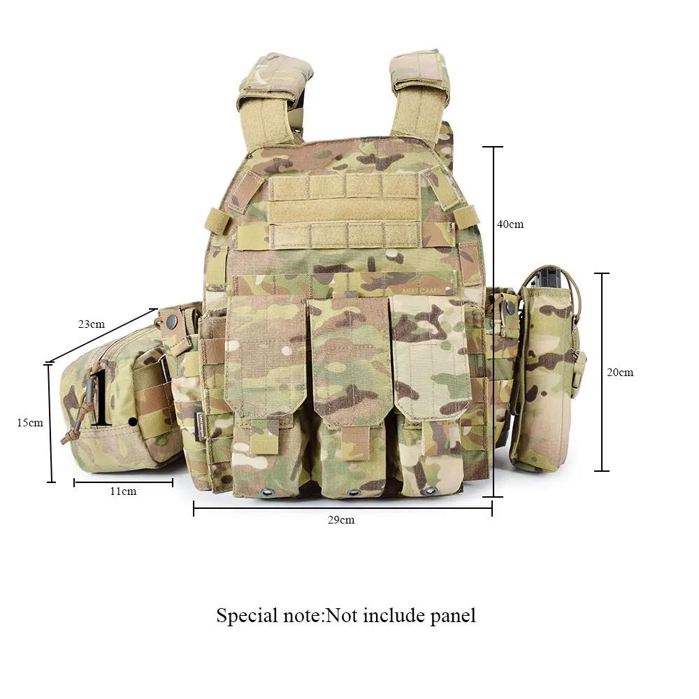 Interior con bolsa de malla y correas ajustables