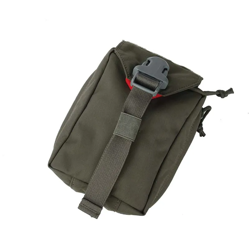 Bolsa táctica tipo Molle en detalle