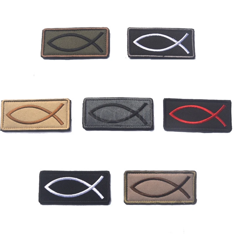 Parche con sistema de gancho y bucle visible en reverso