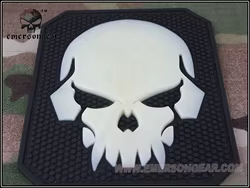 Emersongear EM5550 Parche Táctico Pirateskull PVC – Insignia Airsoft