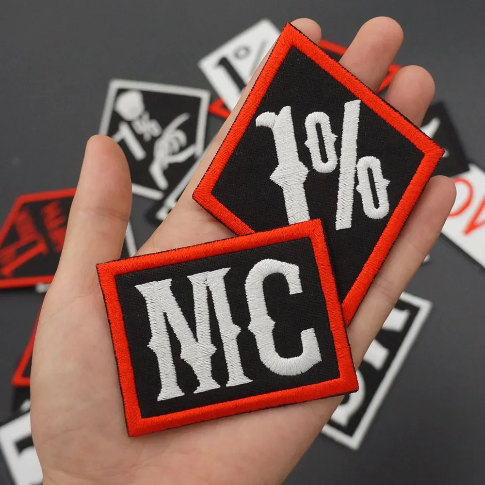 Aplicación decorativa de parches para estilo biker