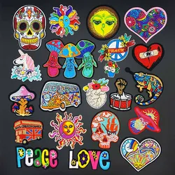 Parche bordado calavera - estilo punk para ropa y equipamiento