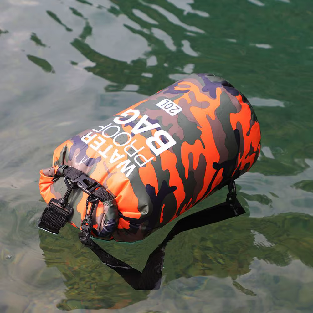 Bolsa seca impermeable camuflaje PVC 30L para rafting y buceo - imagen 3