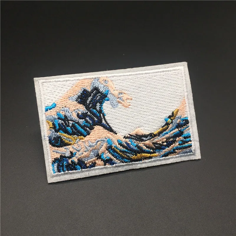 Parche bordado Hokusai La Gran Ola – Japonés Táctico - imagen 3