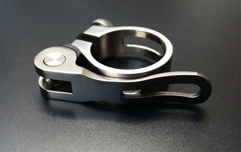 Tija de sillín de titanio con acabado CNC