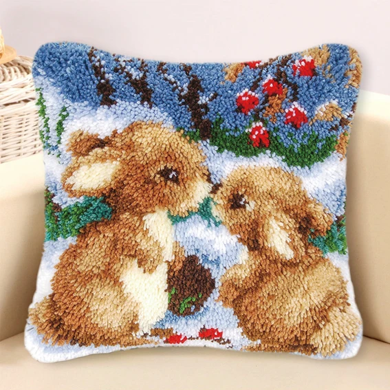 Almohada decorativa completada