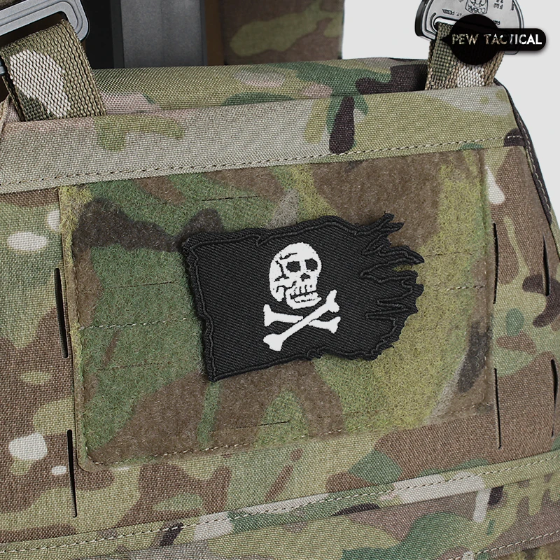 Parche bordado calavera pirata sonriente militar - imagen 2