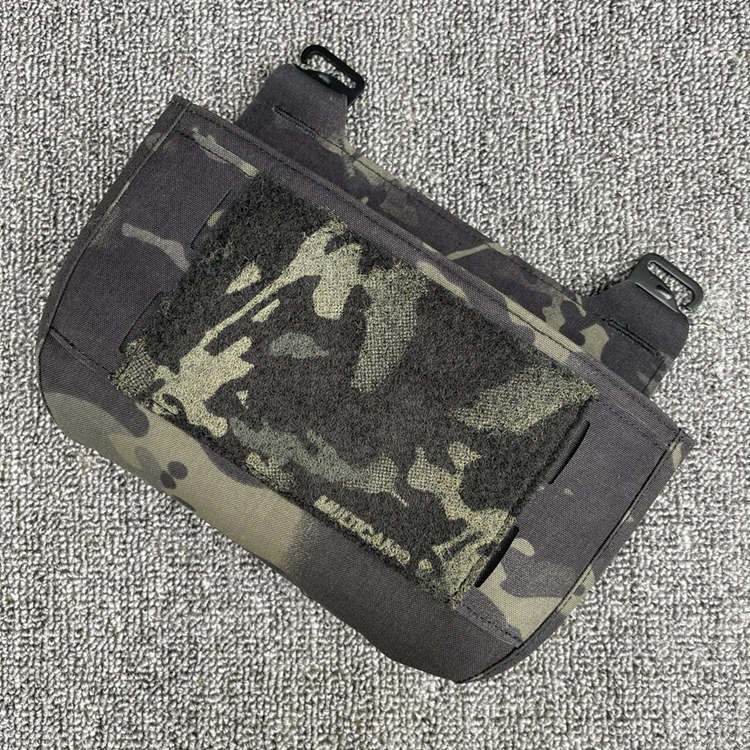 Detalle de la bolsa en contexto de equipo
