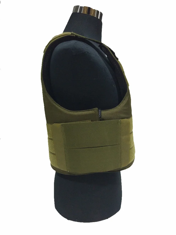 Chaleco táctico ligero TC0045 en uso al aire libre