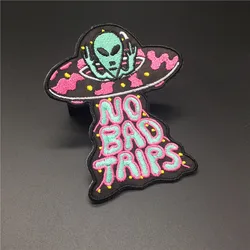 Parche Alien platillo volante aplique para ropa y mochilas