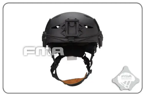 Casco de montañismo MIC detalles de forma y acabado