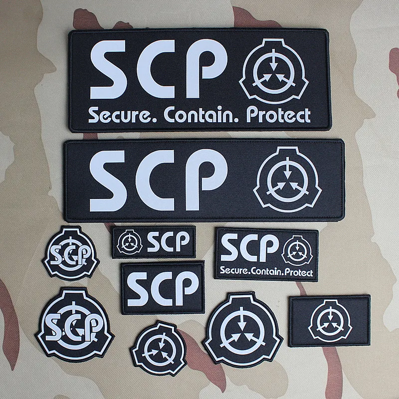 Mochila táctica con parches reflectantes y logo flecha – SCP Natural