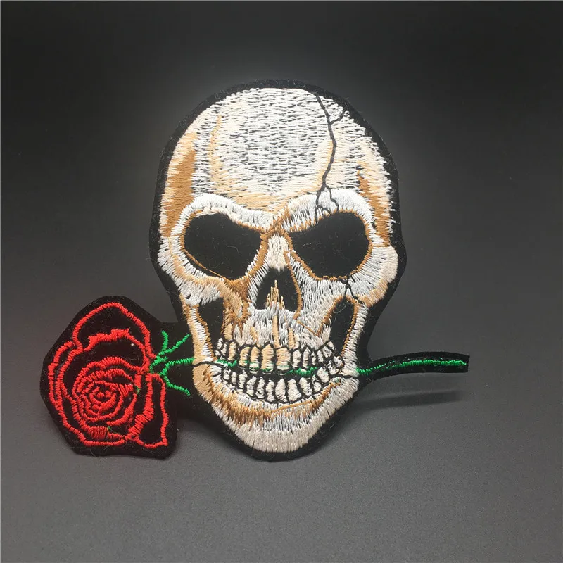 Parche táctico calavera adhesivo para planchar