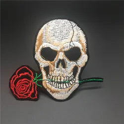 Parche táctico calavera adhesivo para planchar