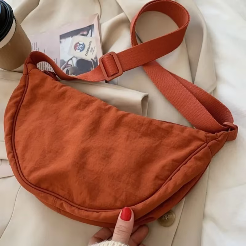 Bolso bandolera de nylon tipo dumpling ligero para mujer - imagen 3