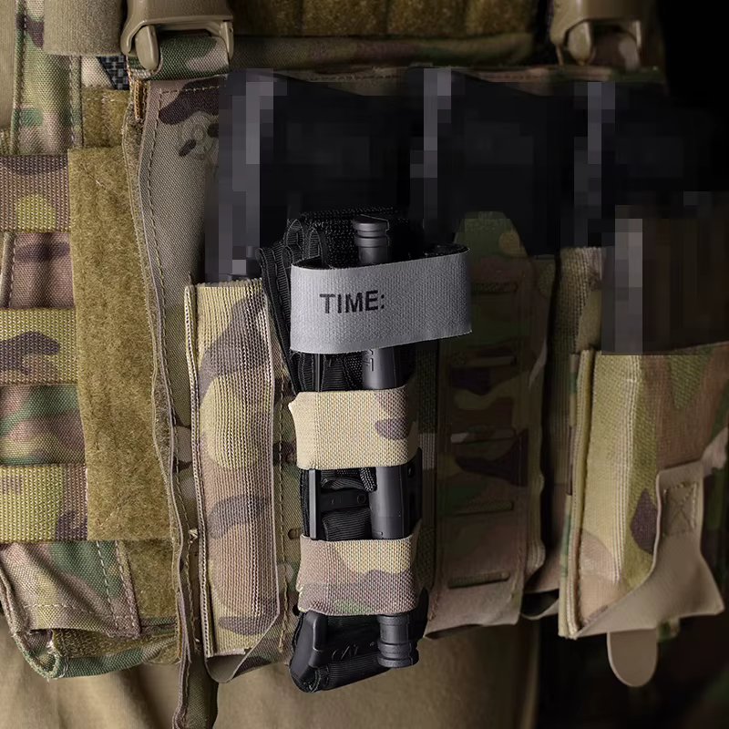 Soporte torniquete táctico SOF-T CAT compatible MOLLE IFAK - imagen 2
