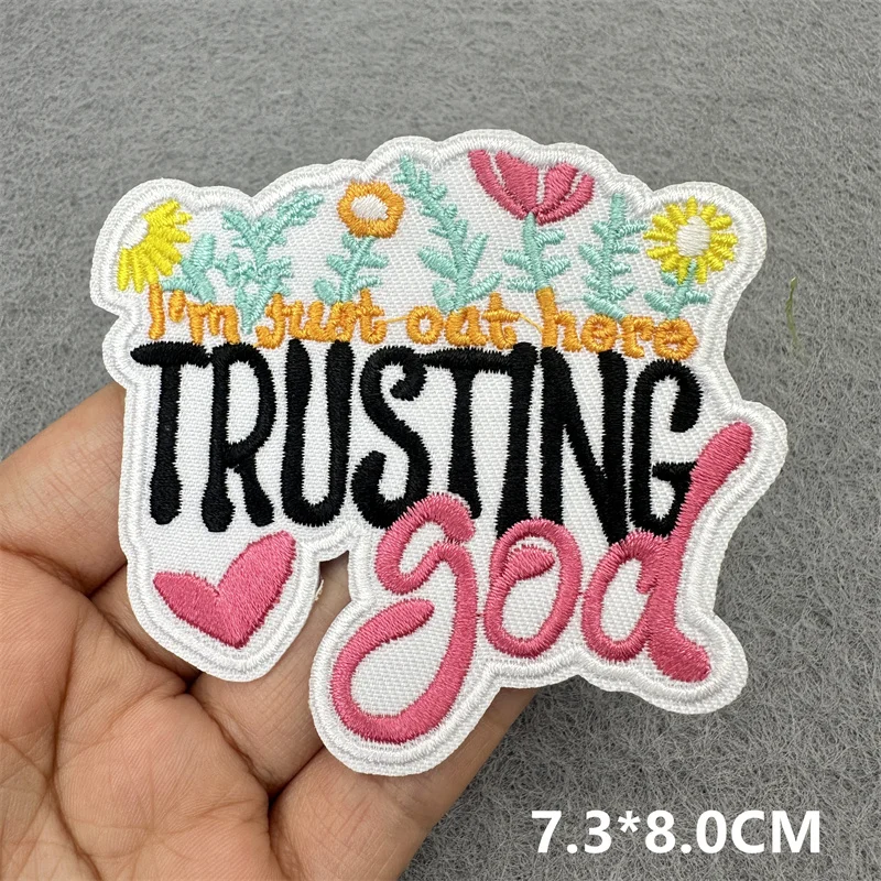 Parche bordado termoadhesivo fusible letras y flores – Coser o planchar - imagen 3