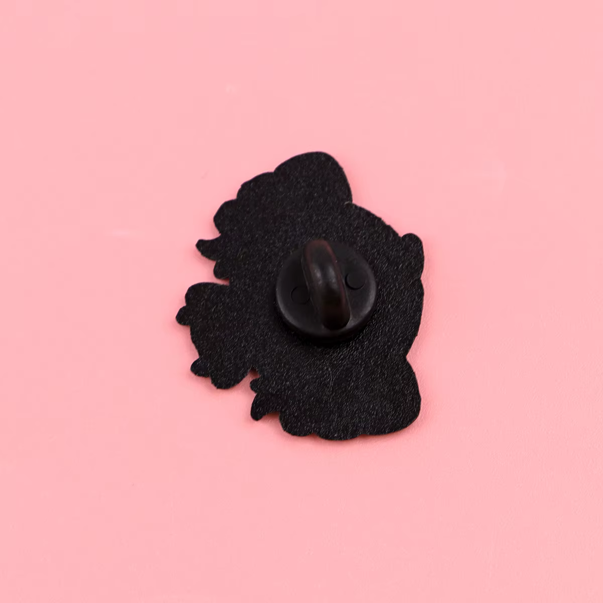 Broches anime esmaltados chica pelo rosa kawaii – cosplay y bolso - imagen 5