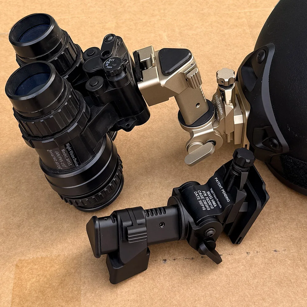 Soporte metálico para casco NVG abatible cola de golondrina - imagen 2