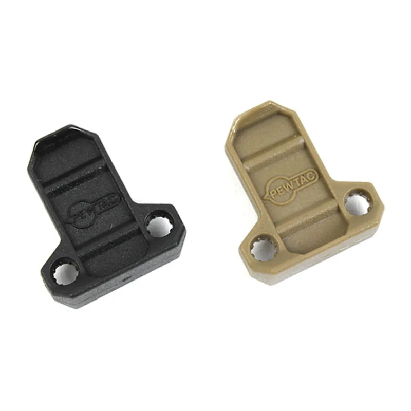 Vista frontal de las bolsas de revista tácticas en color negro