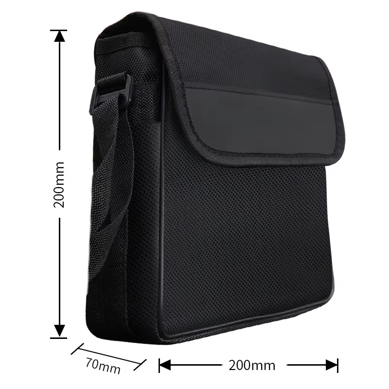 Vista frontal de la funda impermeable para binoculares