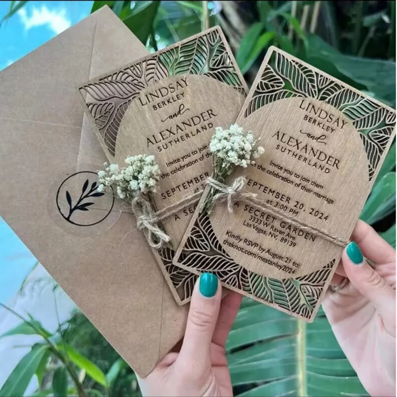 Tarjeta de invitación madera con corte láser personalizada para boda - imagen 2