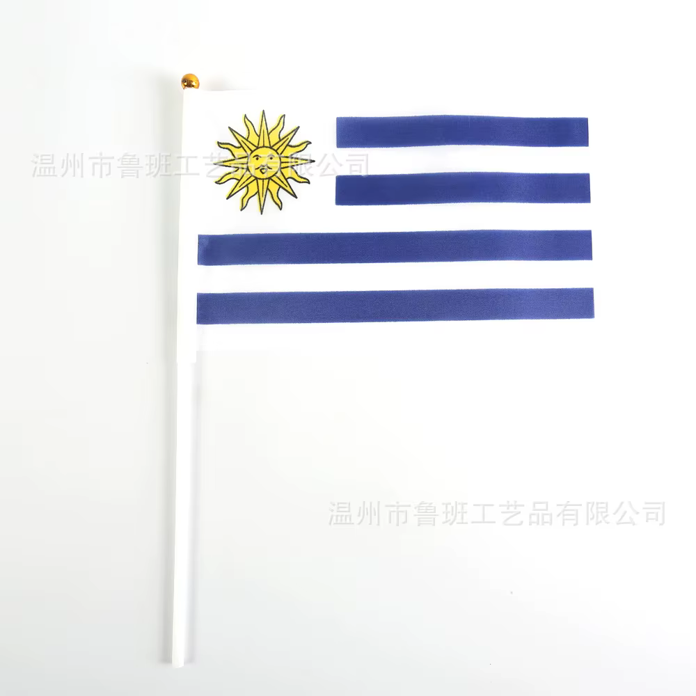 Bandera de Uruguay de mano vista frontal