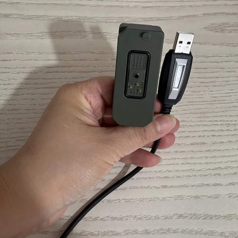 Cable de datos para actualización de frecuencia y firmware - imagen 4