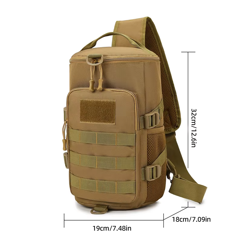Bolsa táctica vista frontal con sistema Molle