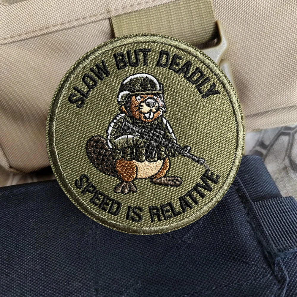 Parche táctico PVC Slow But Deadly Beaver con velcro para airsoft - imagen 2