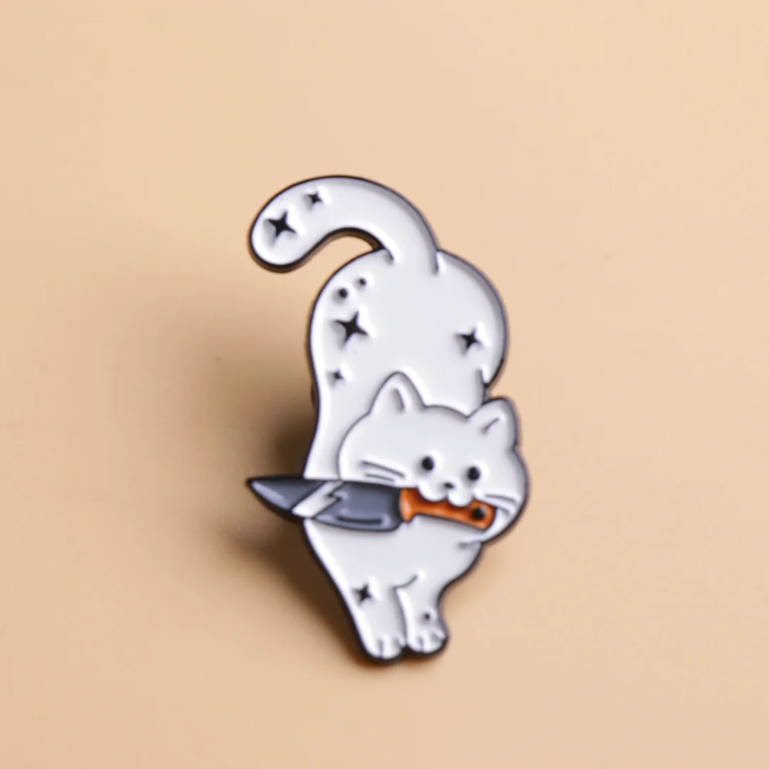 Pin esmaltado gatito blanco dibujo animado – Insignia de solapa - imagen 2