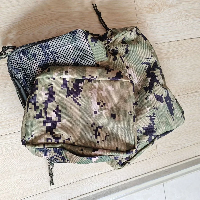 Bolsa organizadora táctica de nailon AOR2 para aseo - imagen 5
